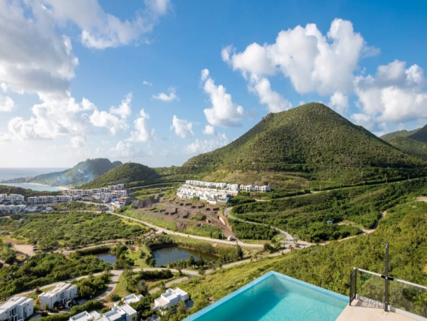 Luxury Oceanfront Villa in Indigo Bay, St. Maarten - Your Dream Getaway